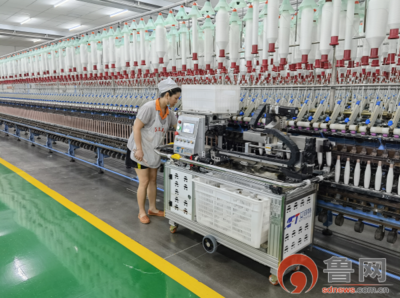 【網(wǎng)絡(luò)媒體革命老區(qū)行】生產(chǎn)效率提高30% 解碼一根紗線(xiàn)背后的&ldquo;新動(dòng)能&rdquo;