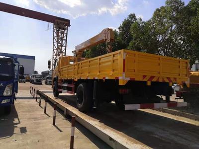 東風6.3噸隨車吊 玉柴160馬力發動機，廠家直銷價格優勢解析